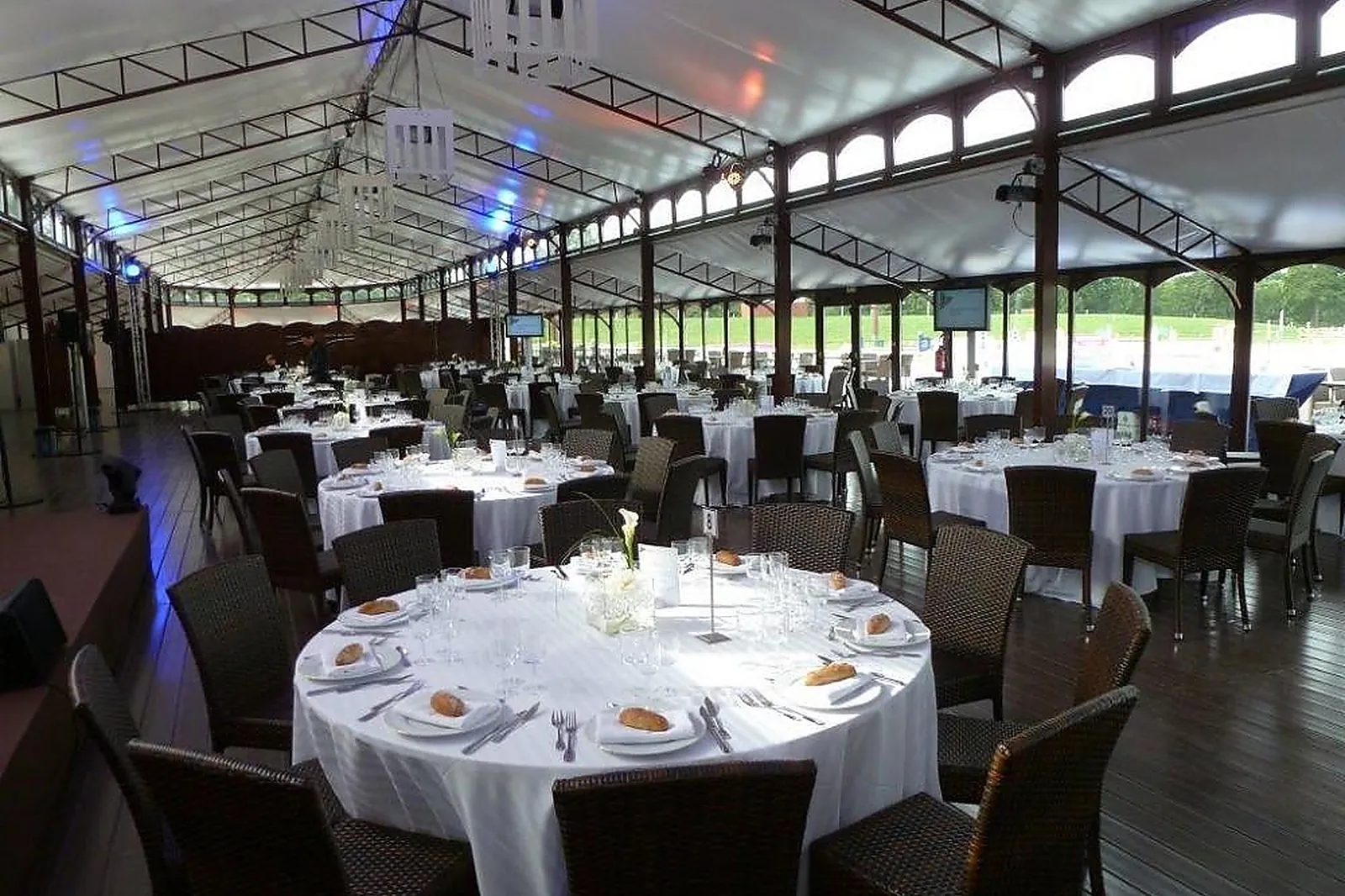 Lieux événementiels, PARIS COUNTRY CLUB - LE PAVILLON DE JARDY