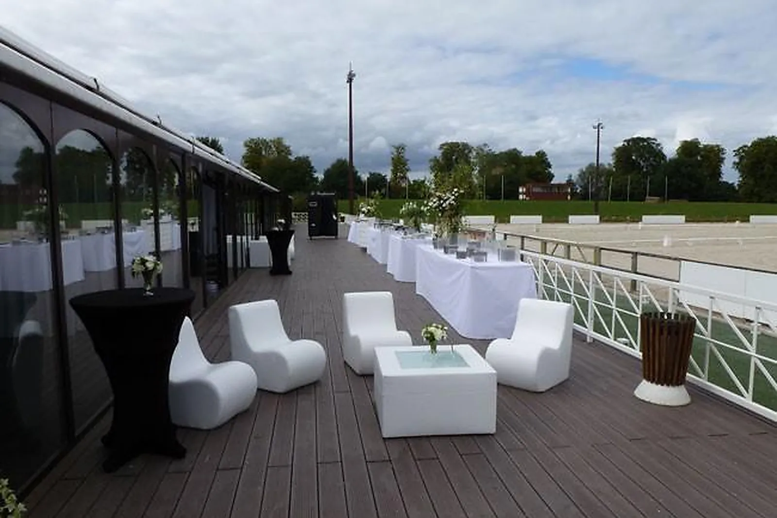 Lieux événementiels, PARIS COUNTRY CLUB - LE PAVILLON DE JARDY