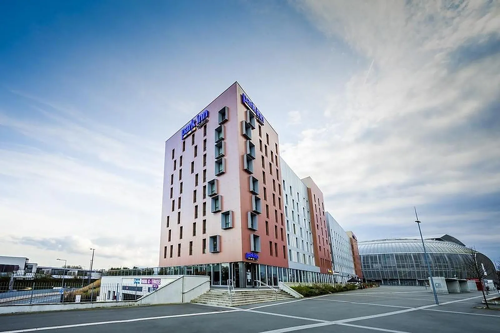 Lieux événementiels, PARK INN BY RADISSON LILLE GRAND STADE