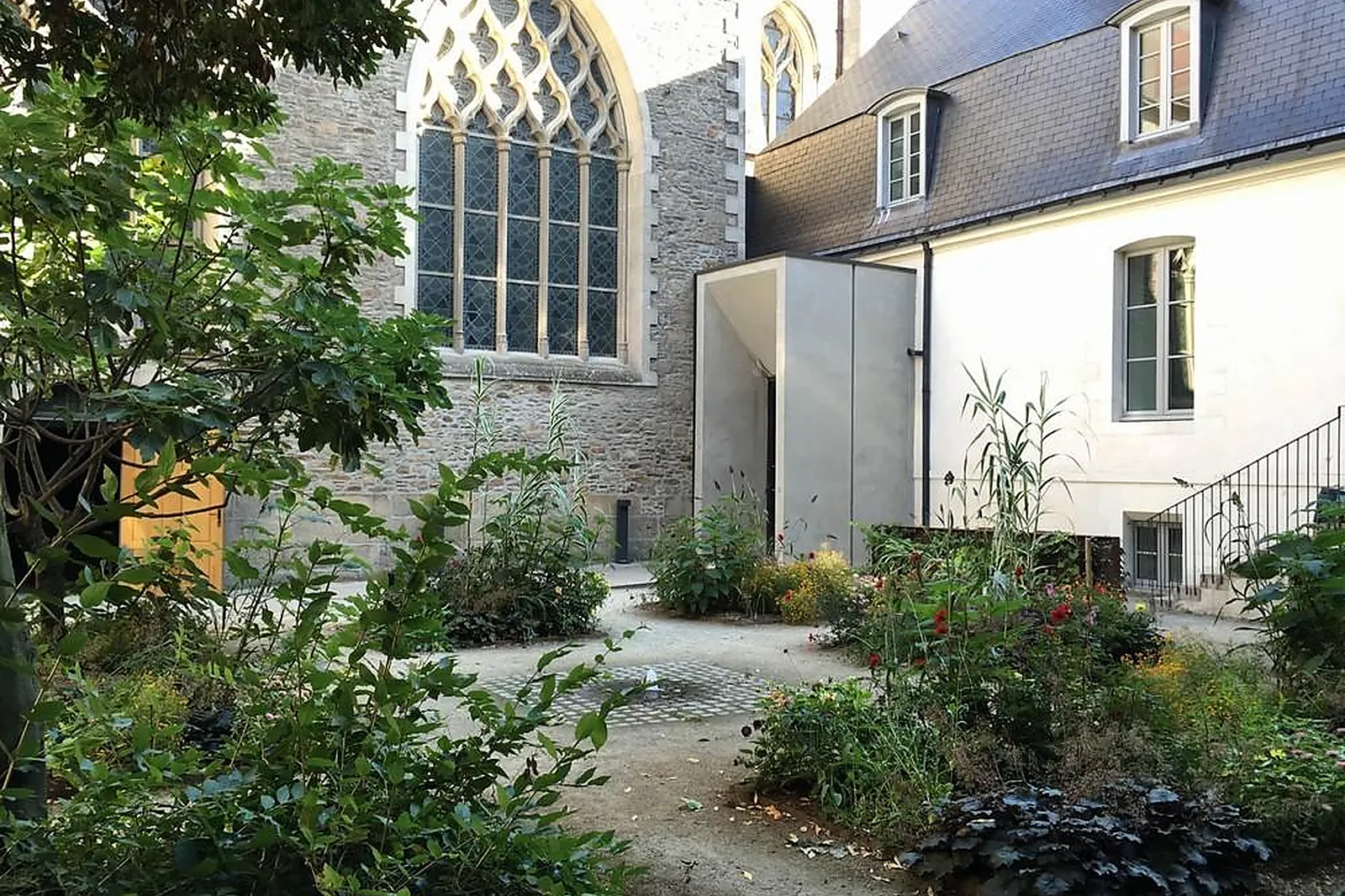 Lieux événementiels, PASSAGE SAINTE-CROIX