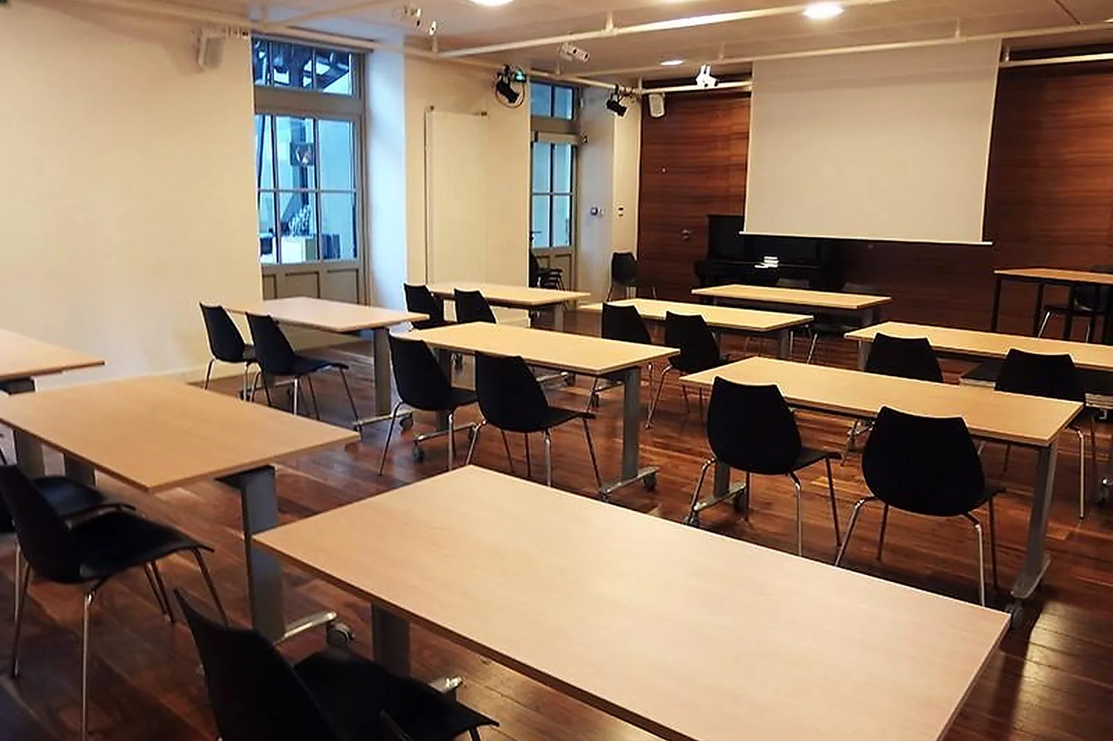 Lieux événementiels, PASSAGE SAINTE-CROIX