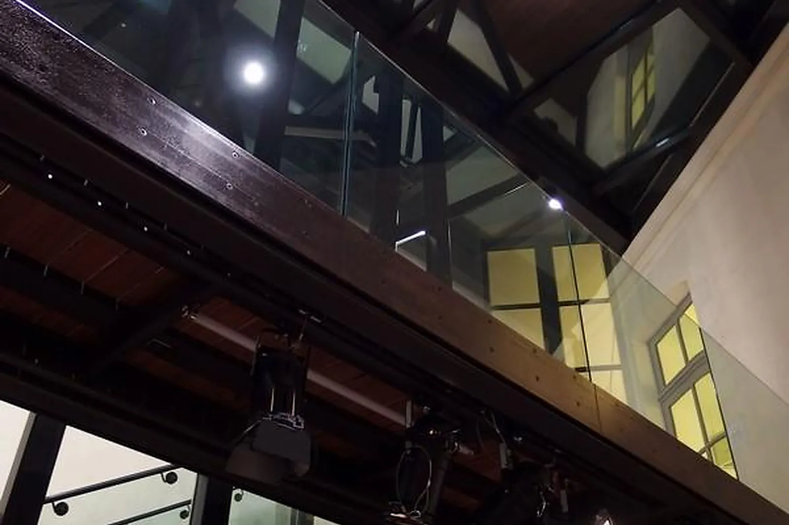 Lieux événementiels, PASSAGE SAINTE-CROIX