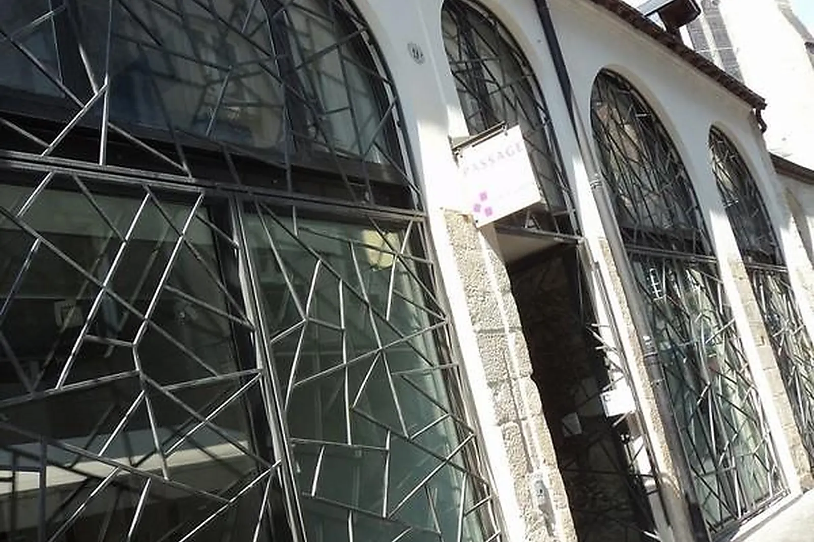 Lieux événementiels, PASSAGE SAINTE-CROIX