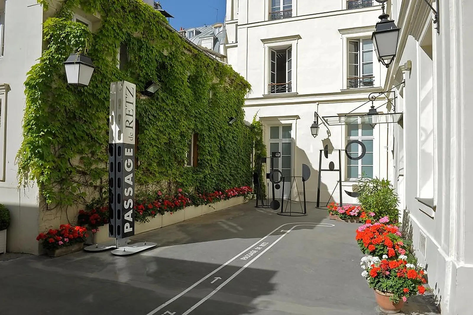 Lieux événementiels, PASSAGE DE RETZ