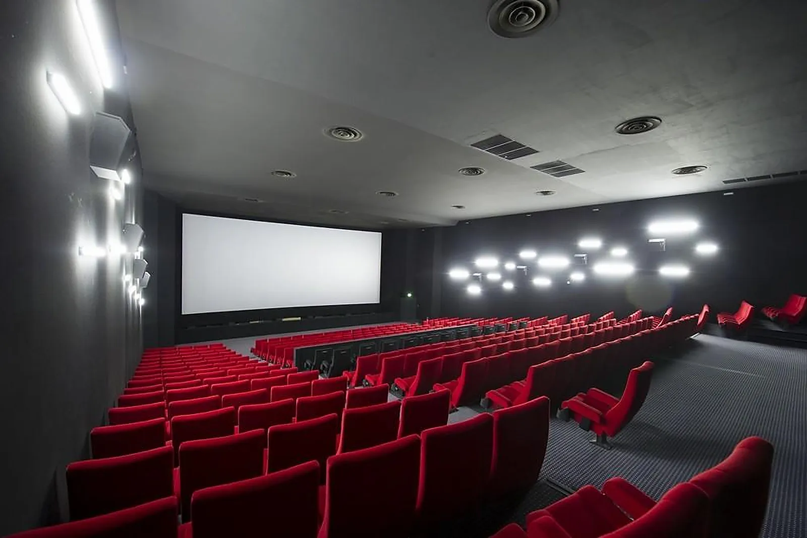Lieux événementiels, PATHÉ CAP SUD