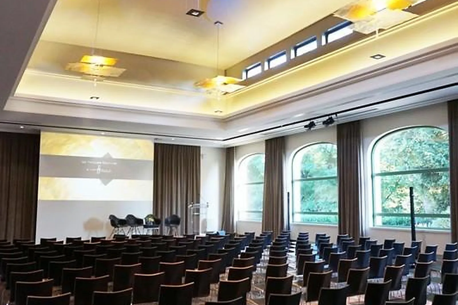 Lieux événementiels, PAVILLON DAUPHINE SAINT CLAIR