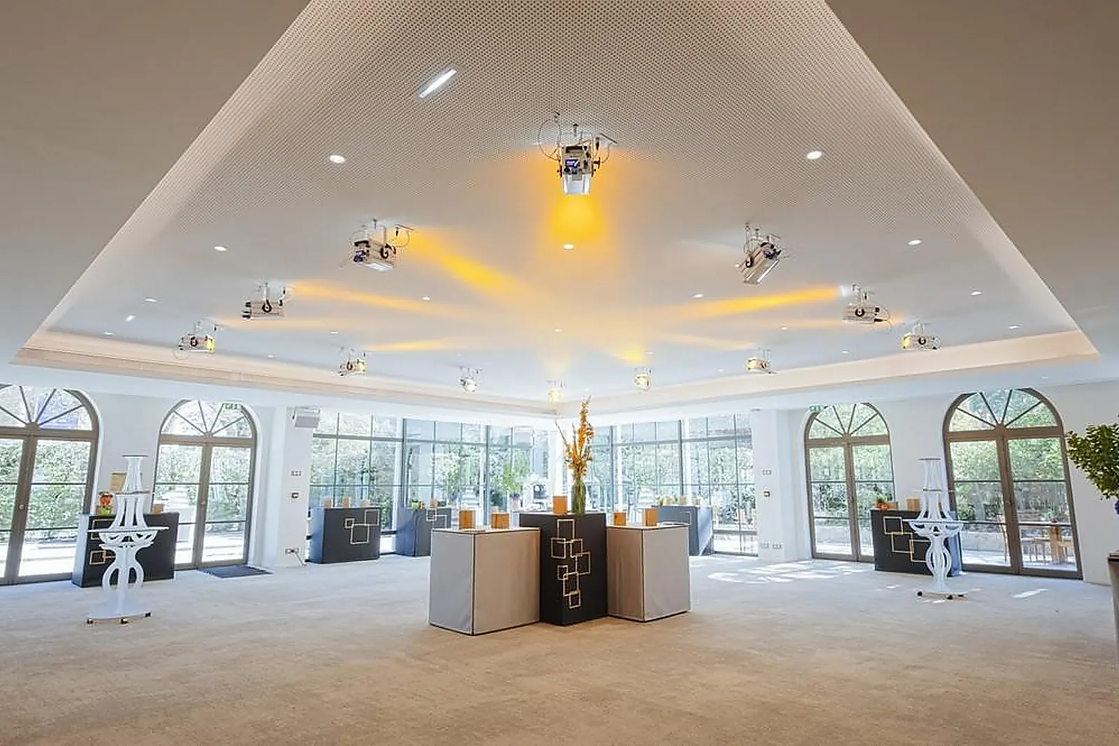 Lieux événementiels, PAVILLON GABRIEL