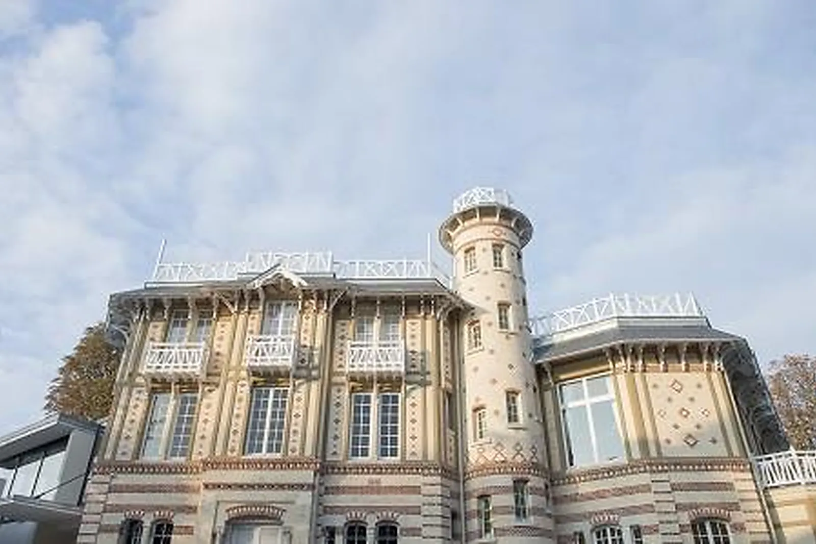 Lieux événementiels, PAVILLON ROYAL