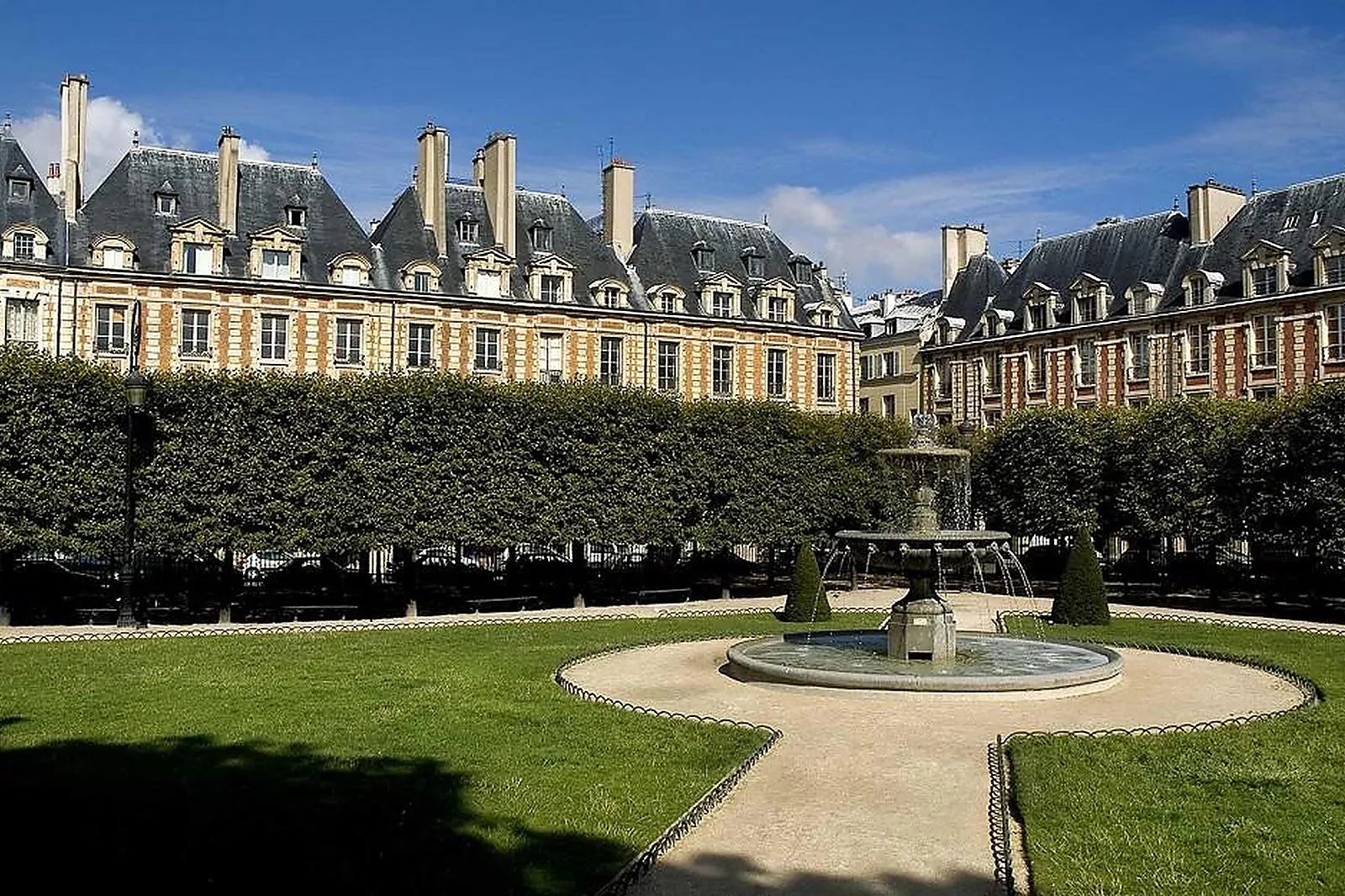 Lieux événementiels, PAVILLON DE LA REINE