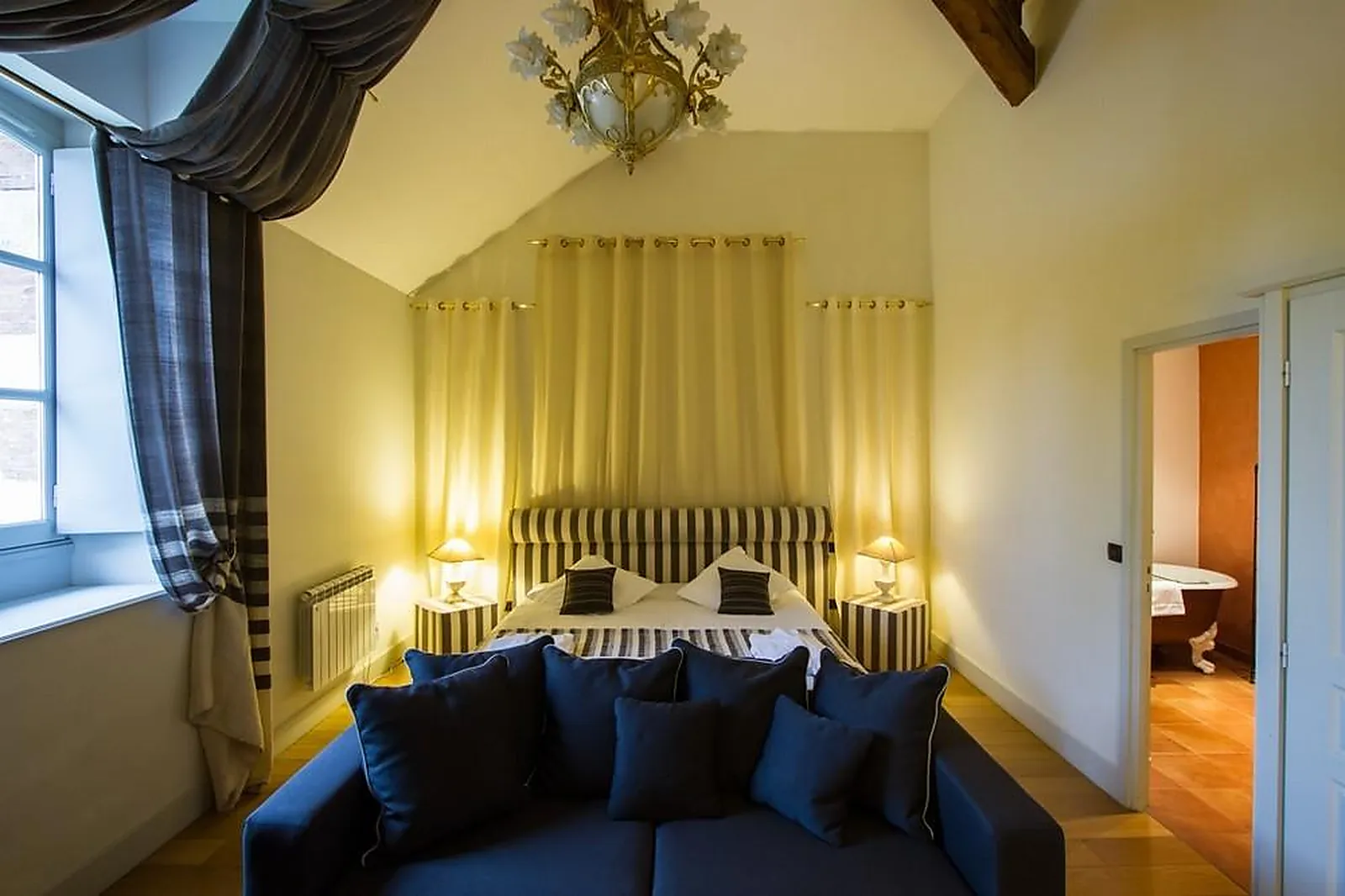 Lieux événementiels, PAVILLON DU CHATEAU