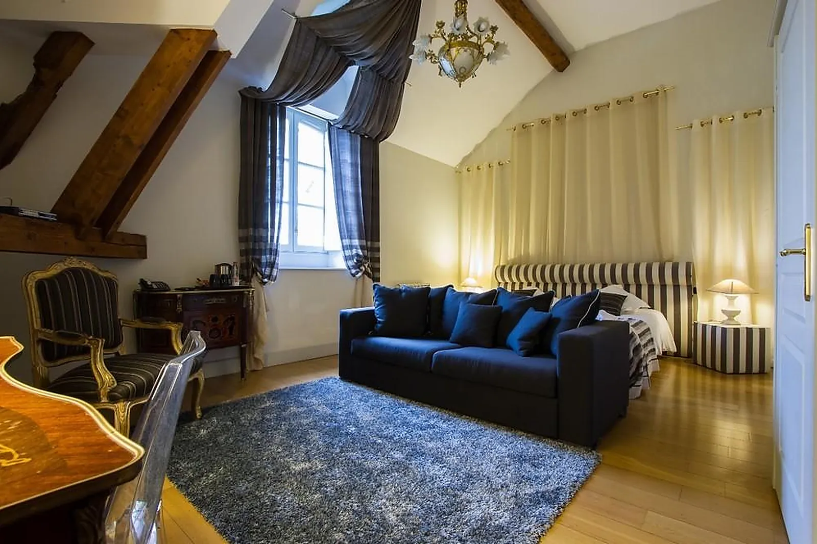 Lieux événementiels, PAVILLON DU CHATEAU