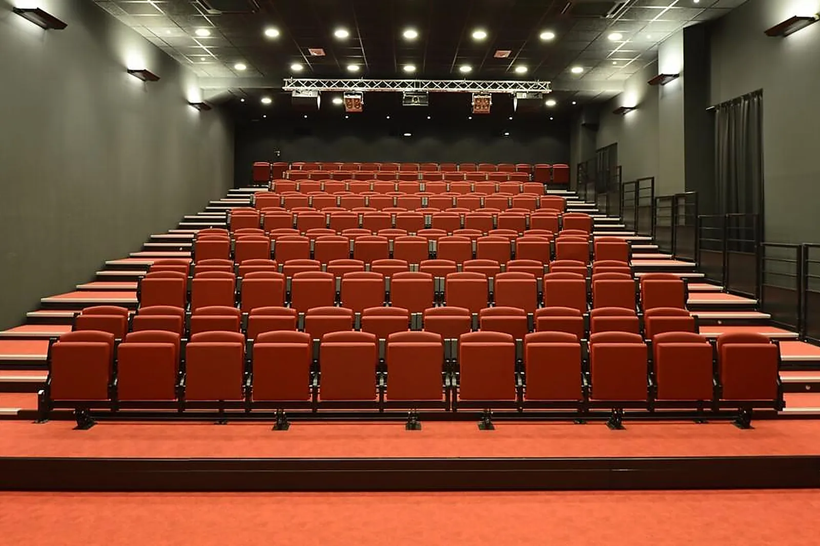 Lieux événementiels, PAXTON MLV