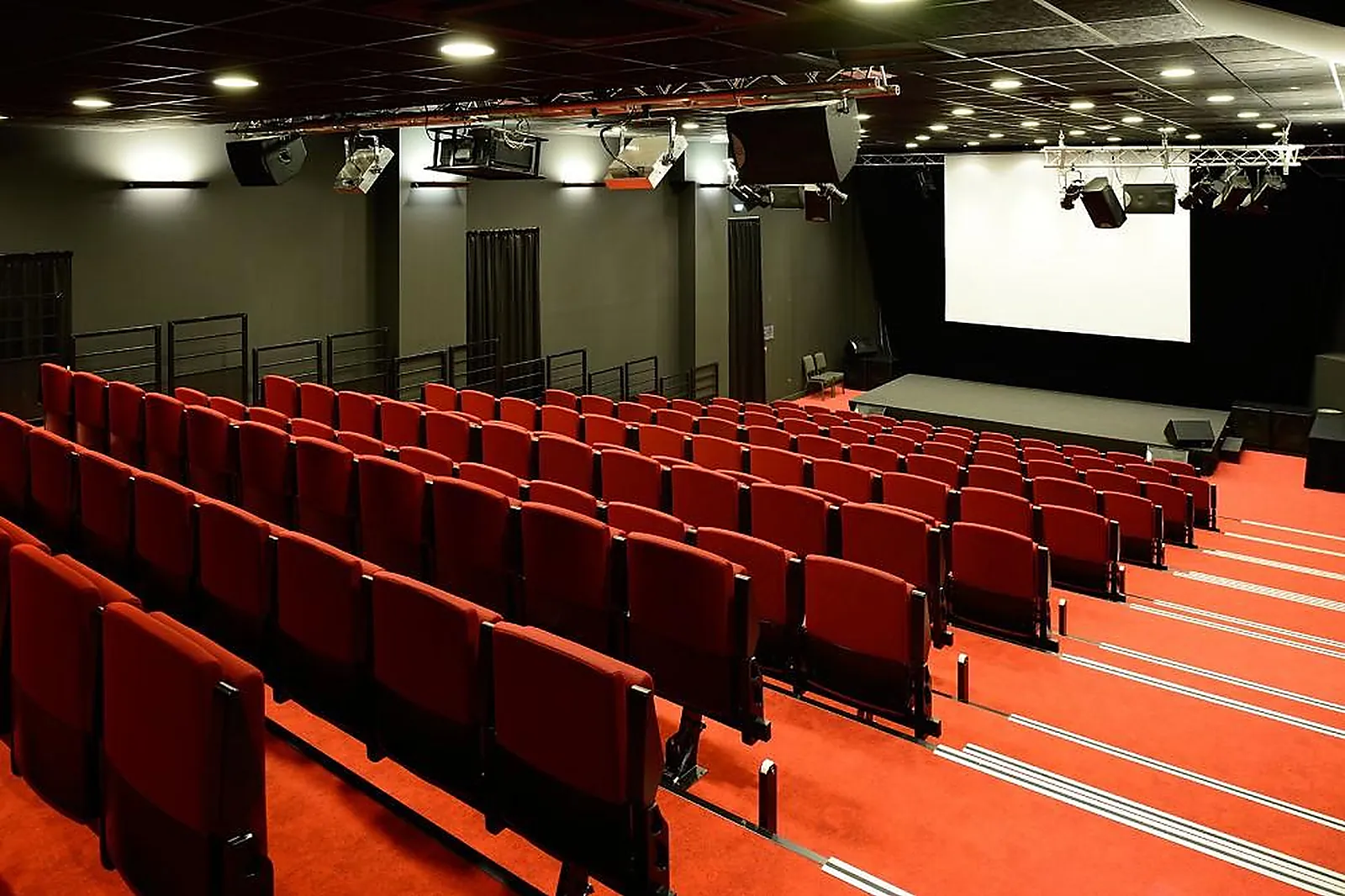 Lieux événementiels, PAXTON MLV