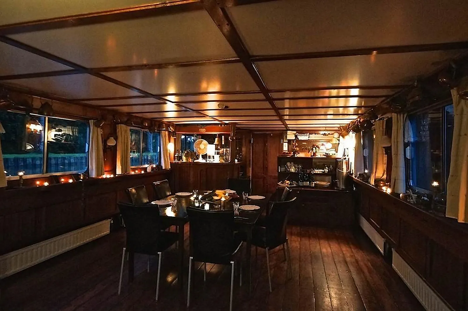 Lieux événementiels, PÉNICHE ANNA MARIA 4