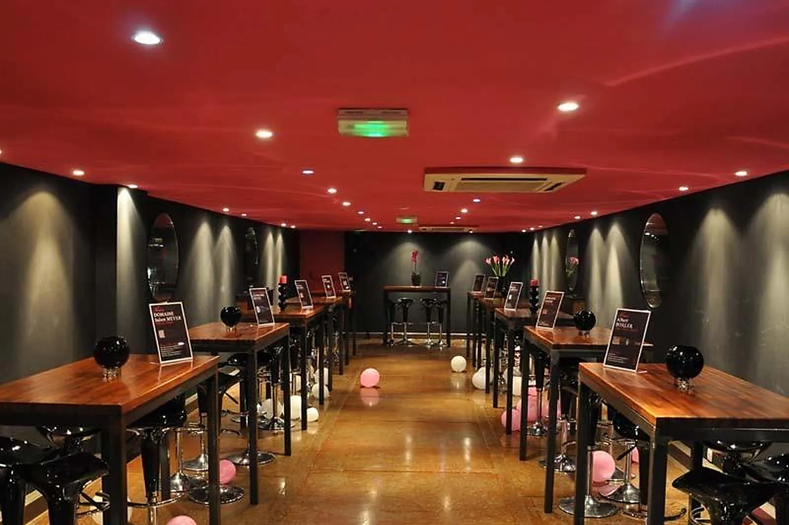 Lieux événementiels, PÉNICHE ILL VINO