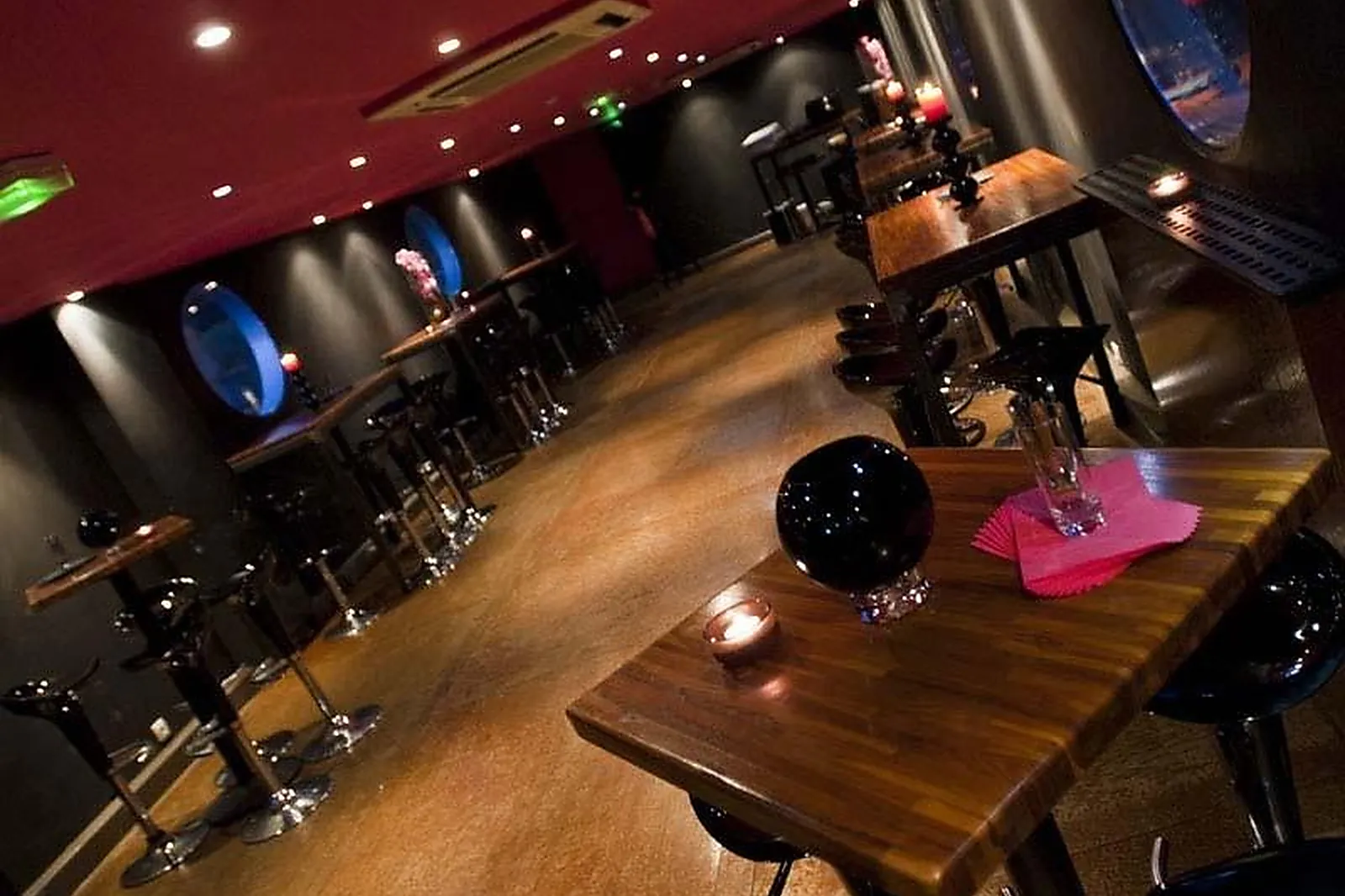 Lieux événementiels, PÉNICHE ILL VINO