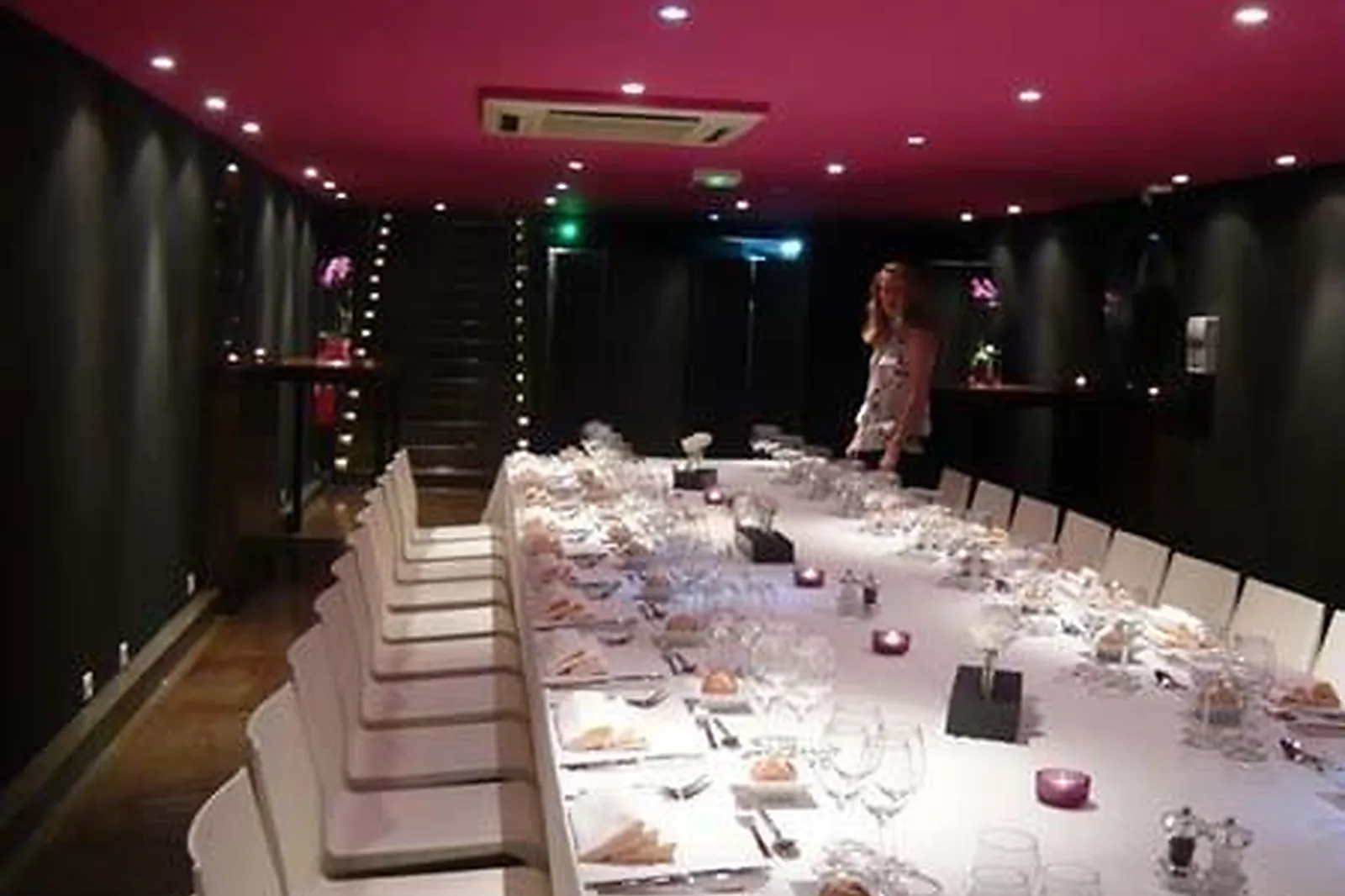 Lieux événementiels, PÉNICHE ILL VINO