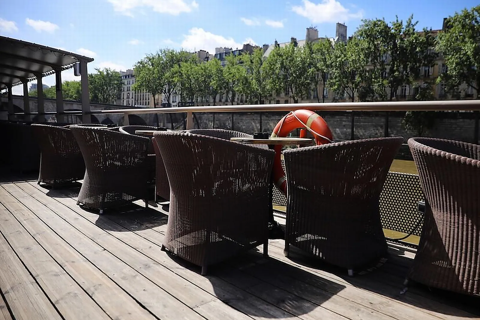 Lieux événementiels, PÉNICHE MR PÉLICAN