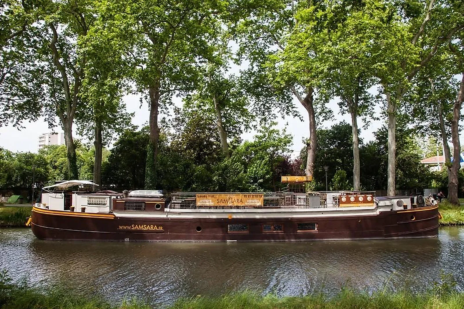 Lieux événementiels, PENICHE SAMSARA