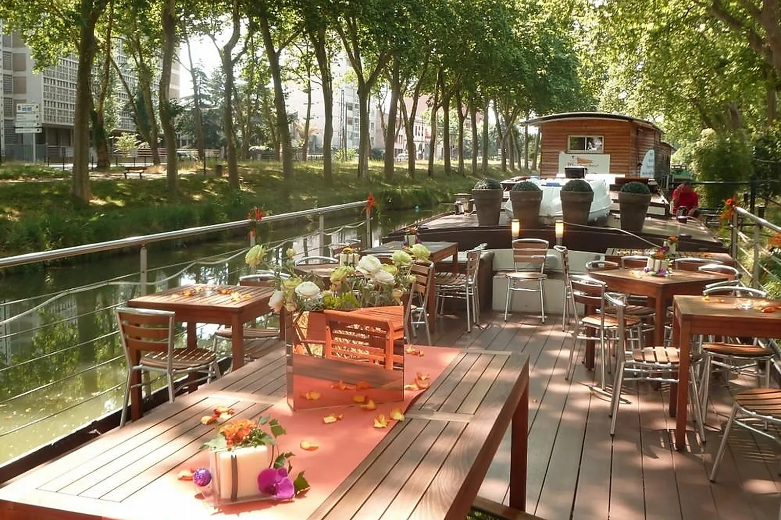 Lieux événementiels, PENICHE SAMSARA