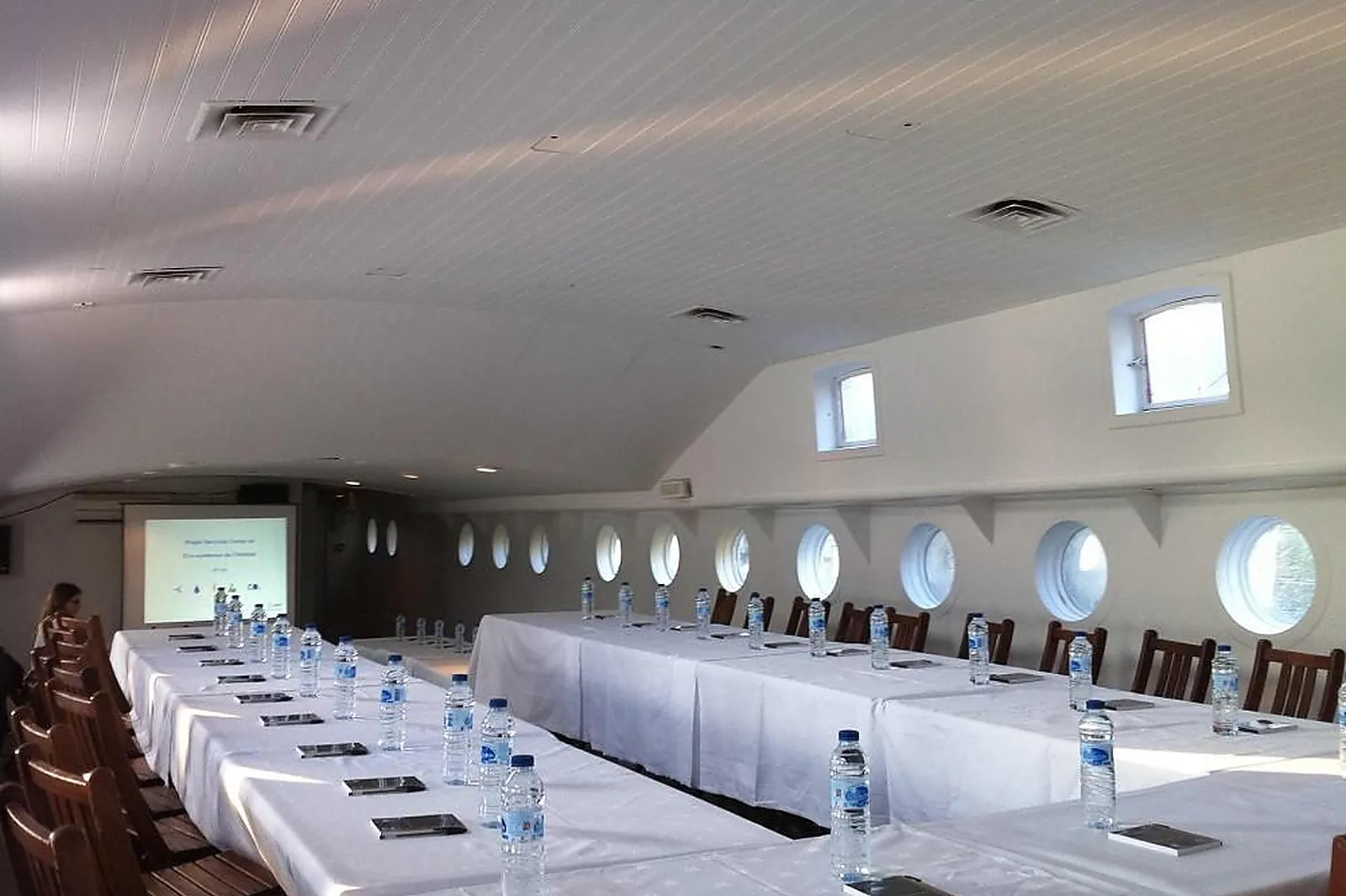 Lieux événementiels, PENICHE THE CHARLESTON