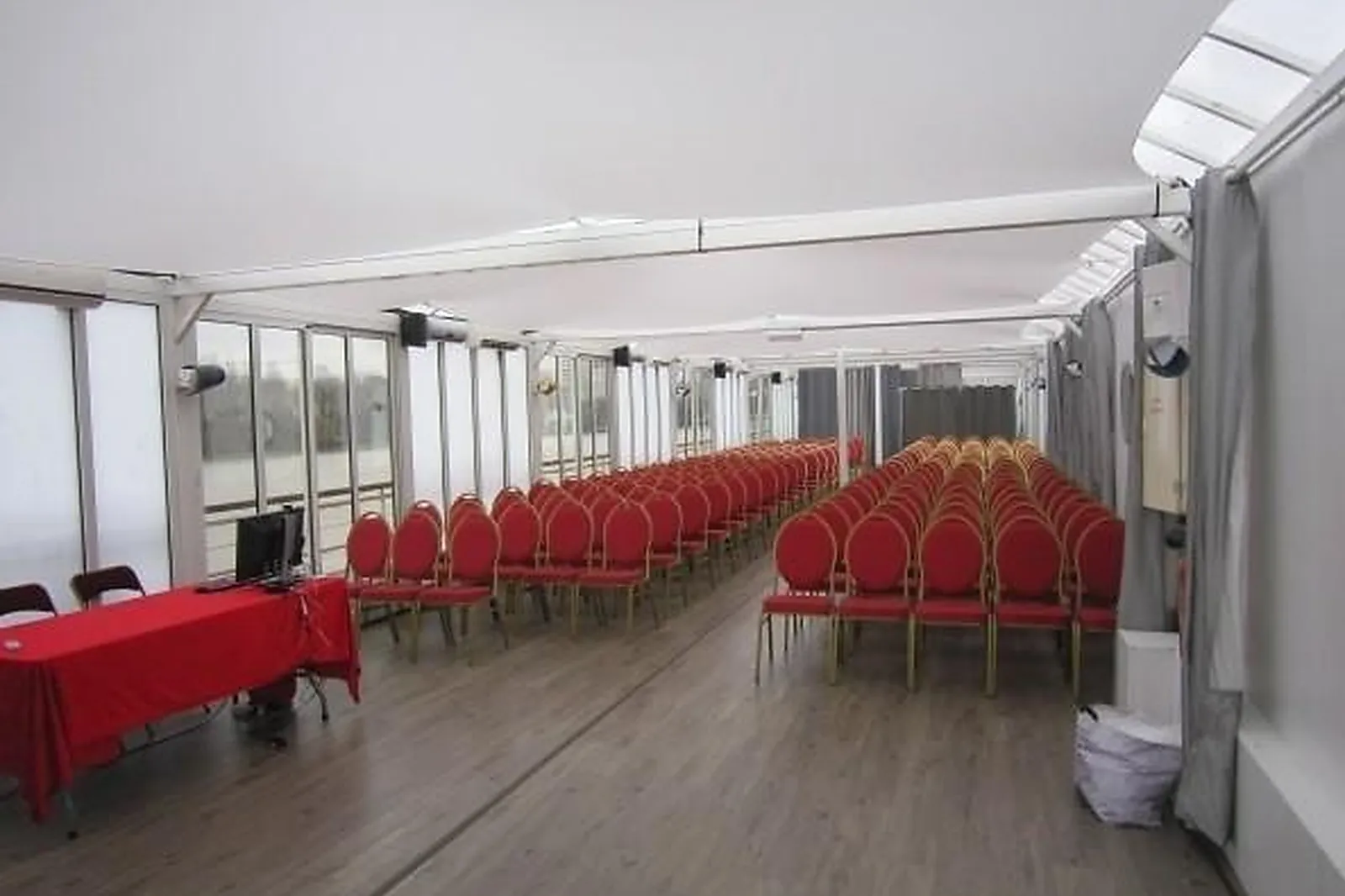 Lieux événementiels, PENICHE TOUTA