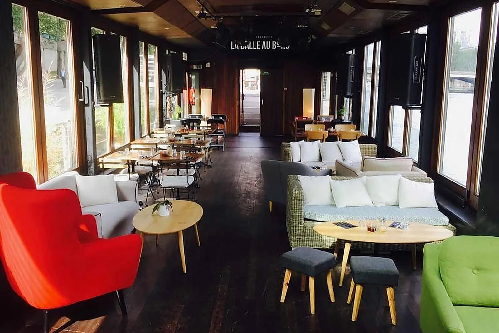 Lieux événementiels, PENICHE LA BALLE AU BOND