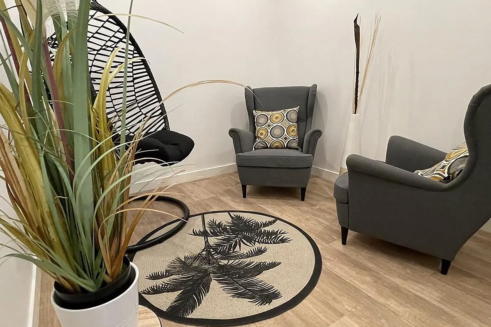 Lieux événementiels, PENTONE