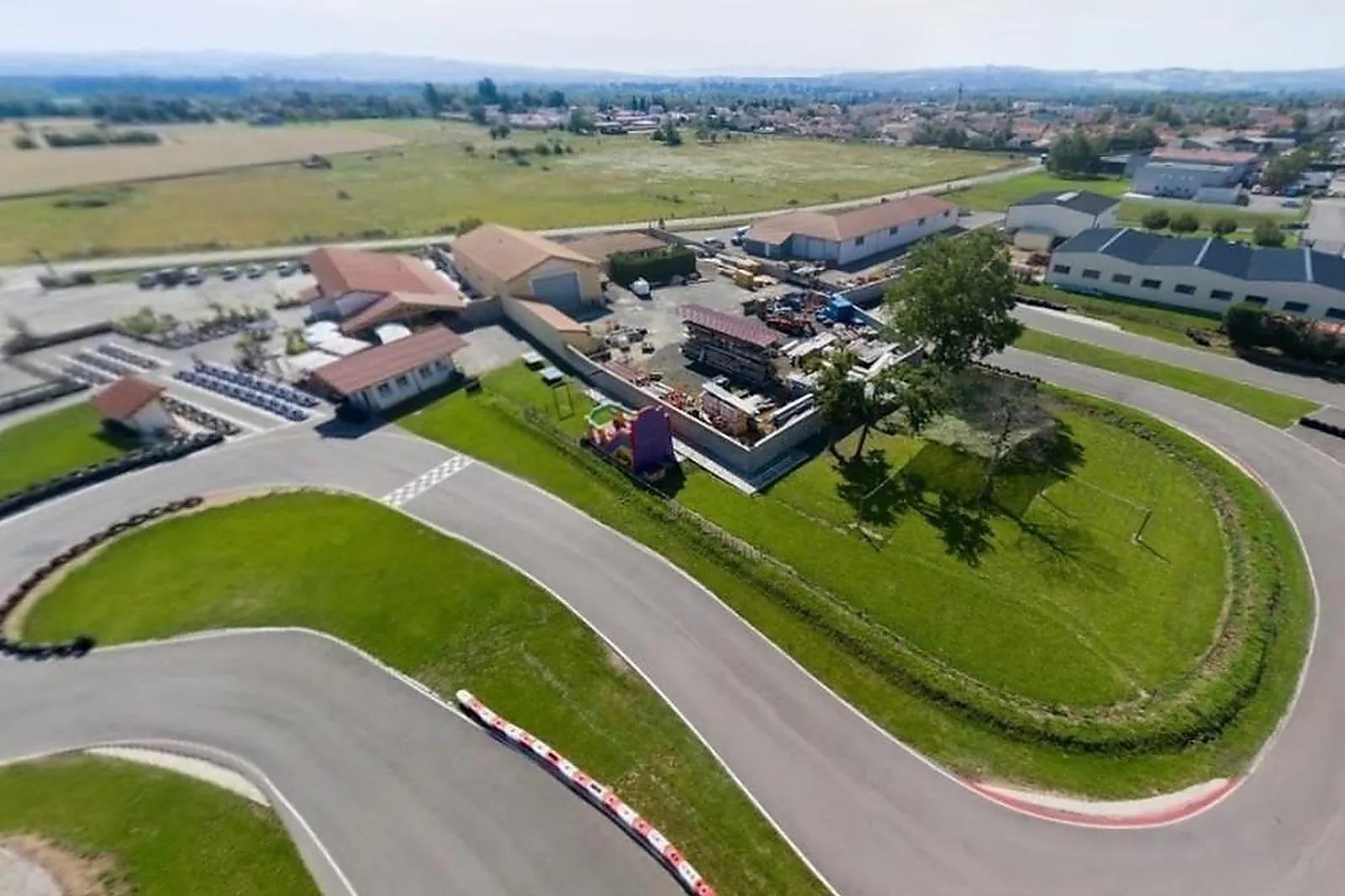 Lieux événementiels, PERFORMANCES DRIVE