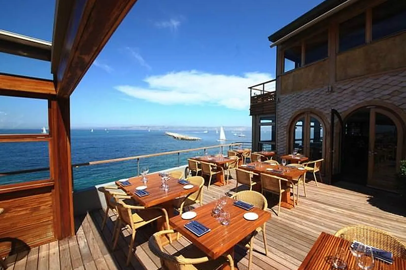 Lieux événementiels, PERON RESTAURANT