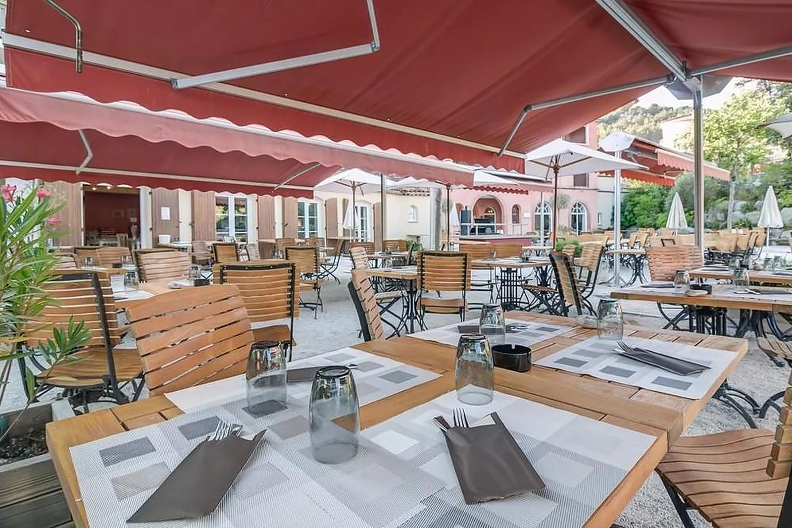 Lieux événementiels, PIERRE ET VACANCES - LE ROURET