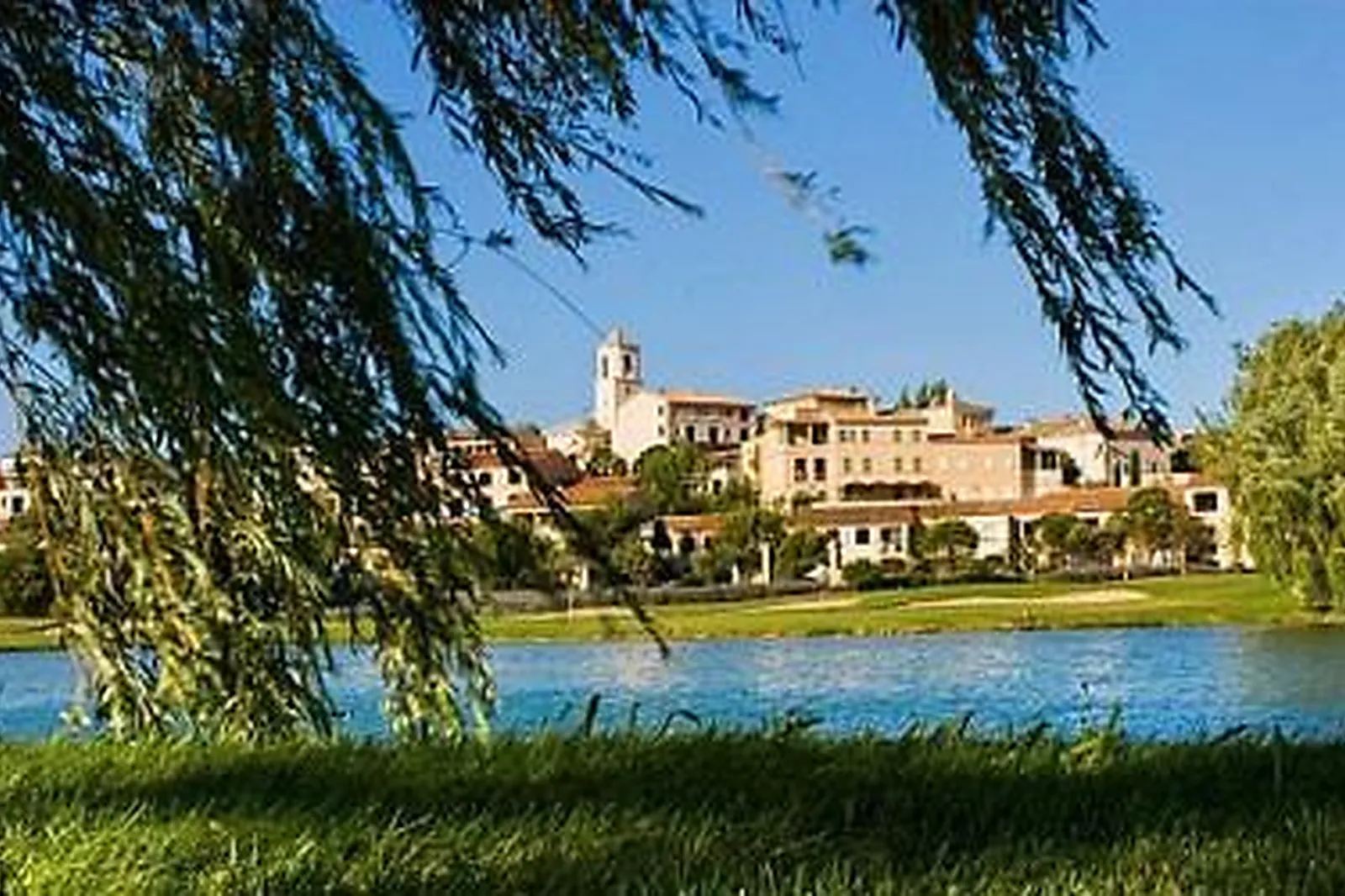 Lieux événementiels, PIERRE ET VACANCES PONT ROYAL EN PROVENCE