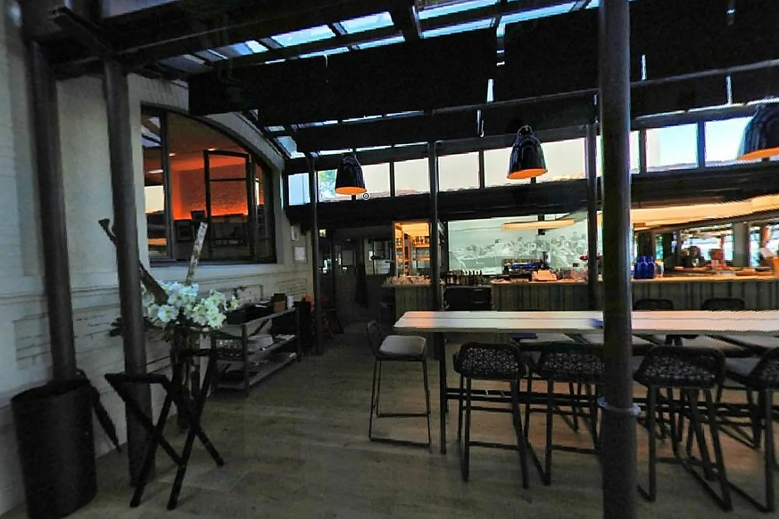 Lieux événementiels, PINASSE CAFÉ