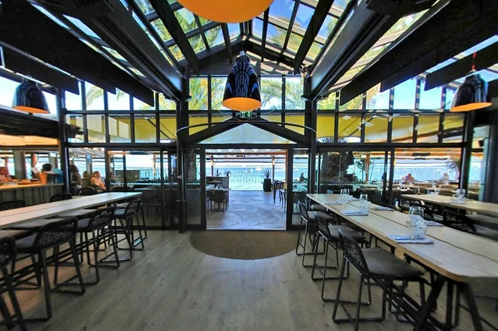 Lieux événementiels, PINASSE CAFÉ