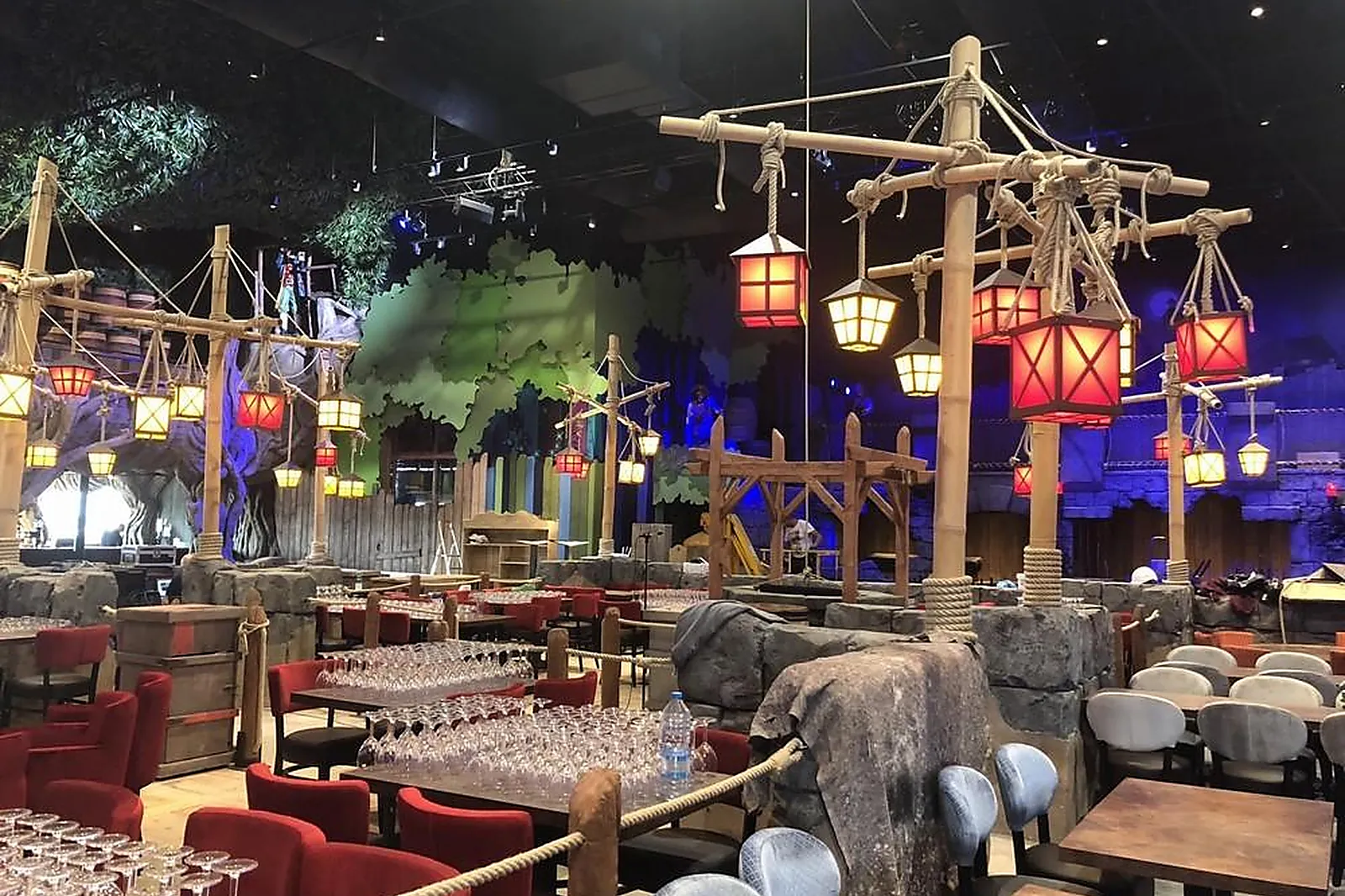 Lieux événementiels, PIRATES PARADISE