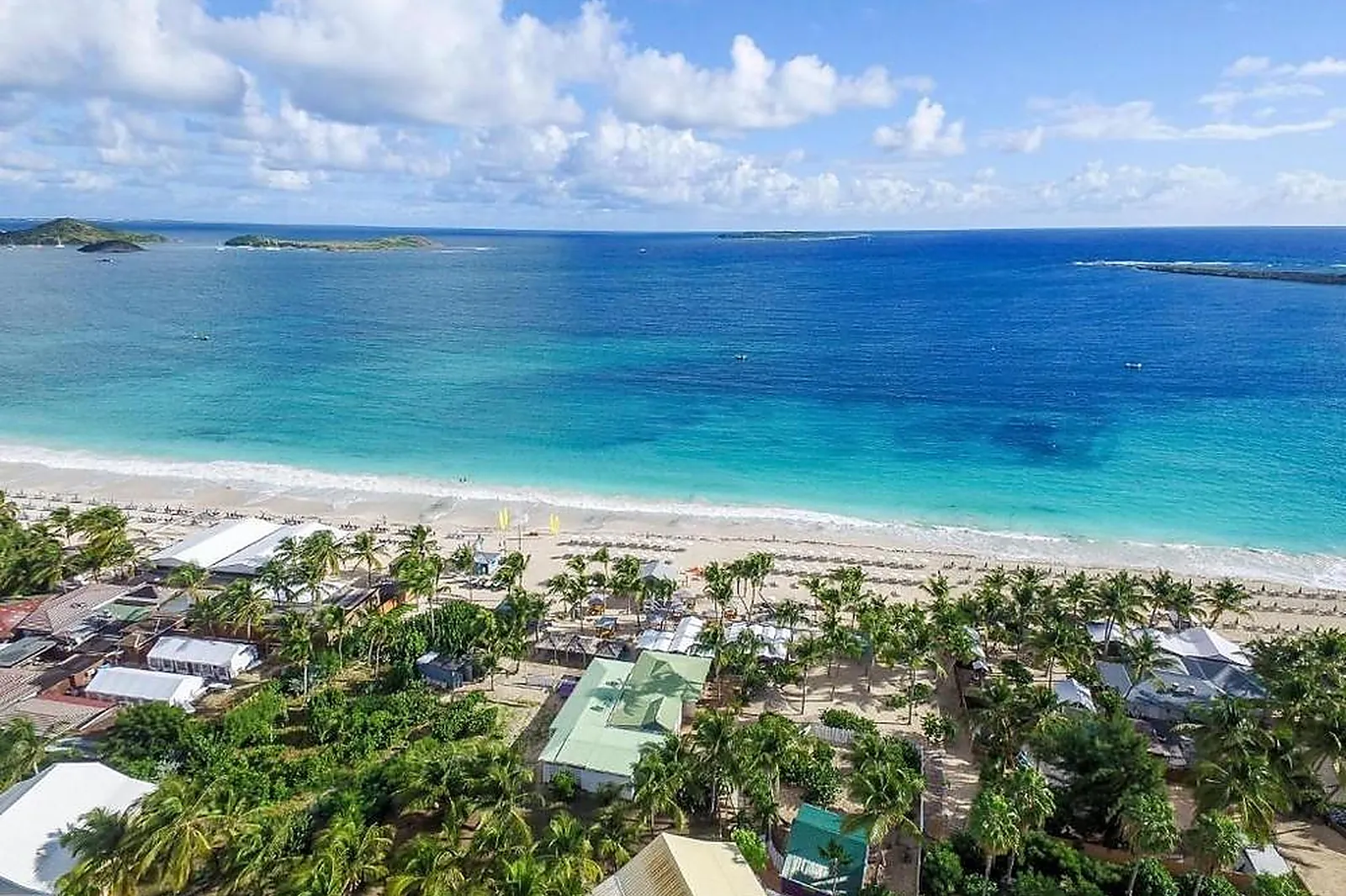 Lieux événementiels, PLAYA ORIENT BAY