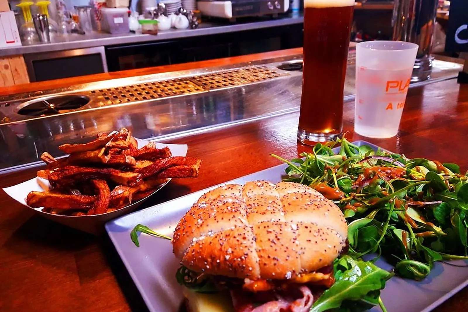 Lieux événementiels, PLAYBOX