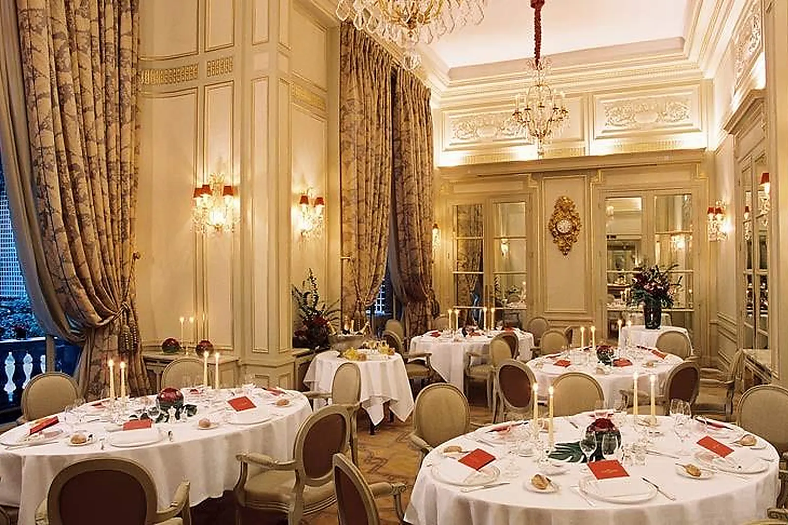 Lieux événementiels, PLAZA ATHÉNÉE PARIS