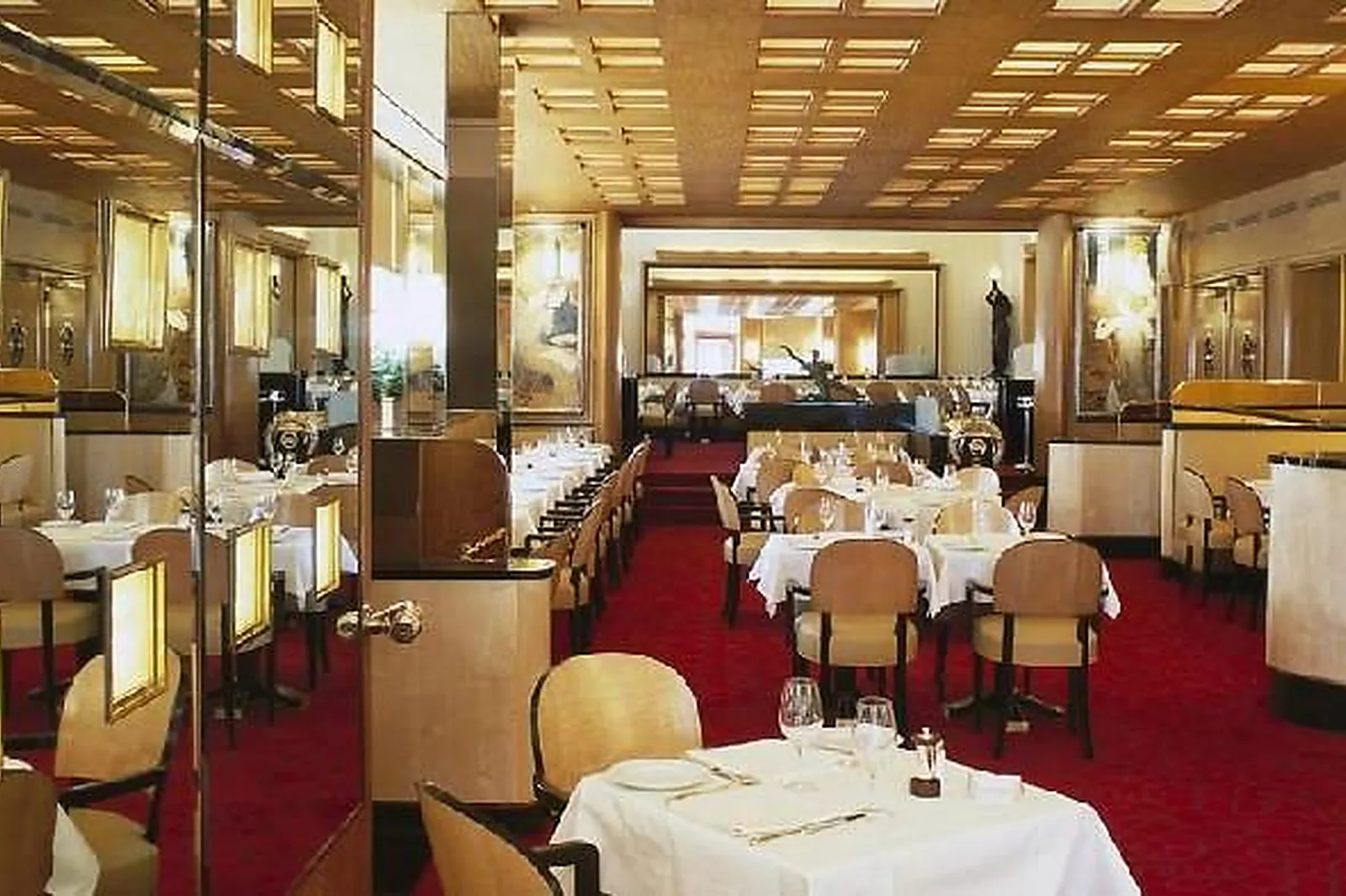 Lieux événementiels, PLAZA ATHÉNÉE PARIS