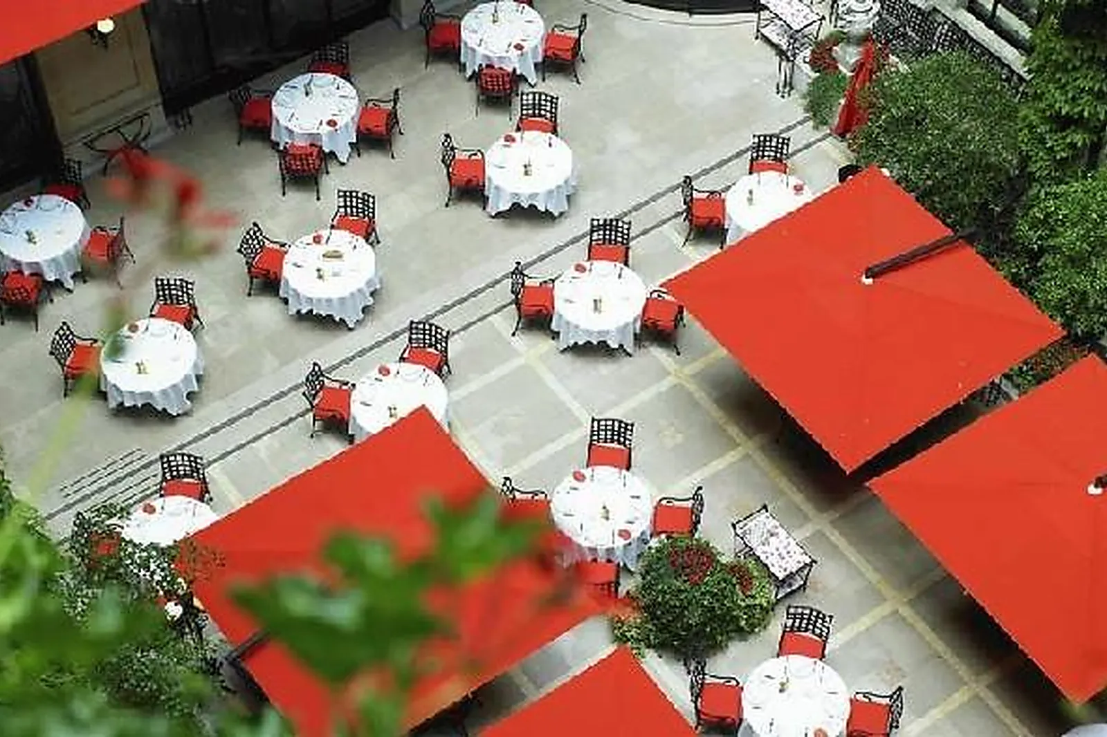 Lieux événementiels, PLAZA ATHÉNÉE PARIS