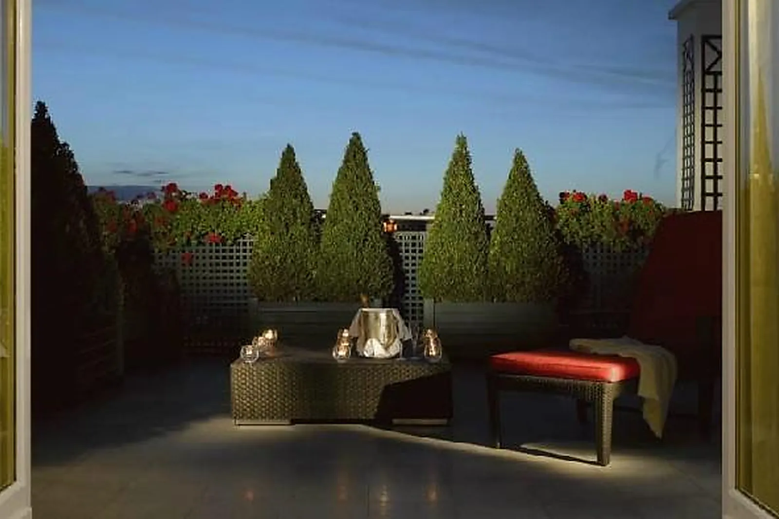 Lieux événementiels, PLAZA ATHÉNÉE PARIS