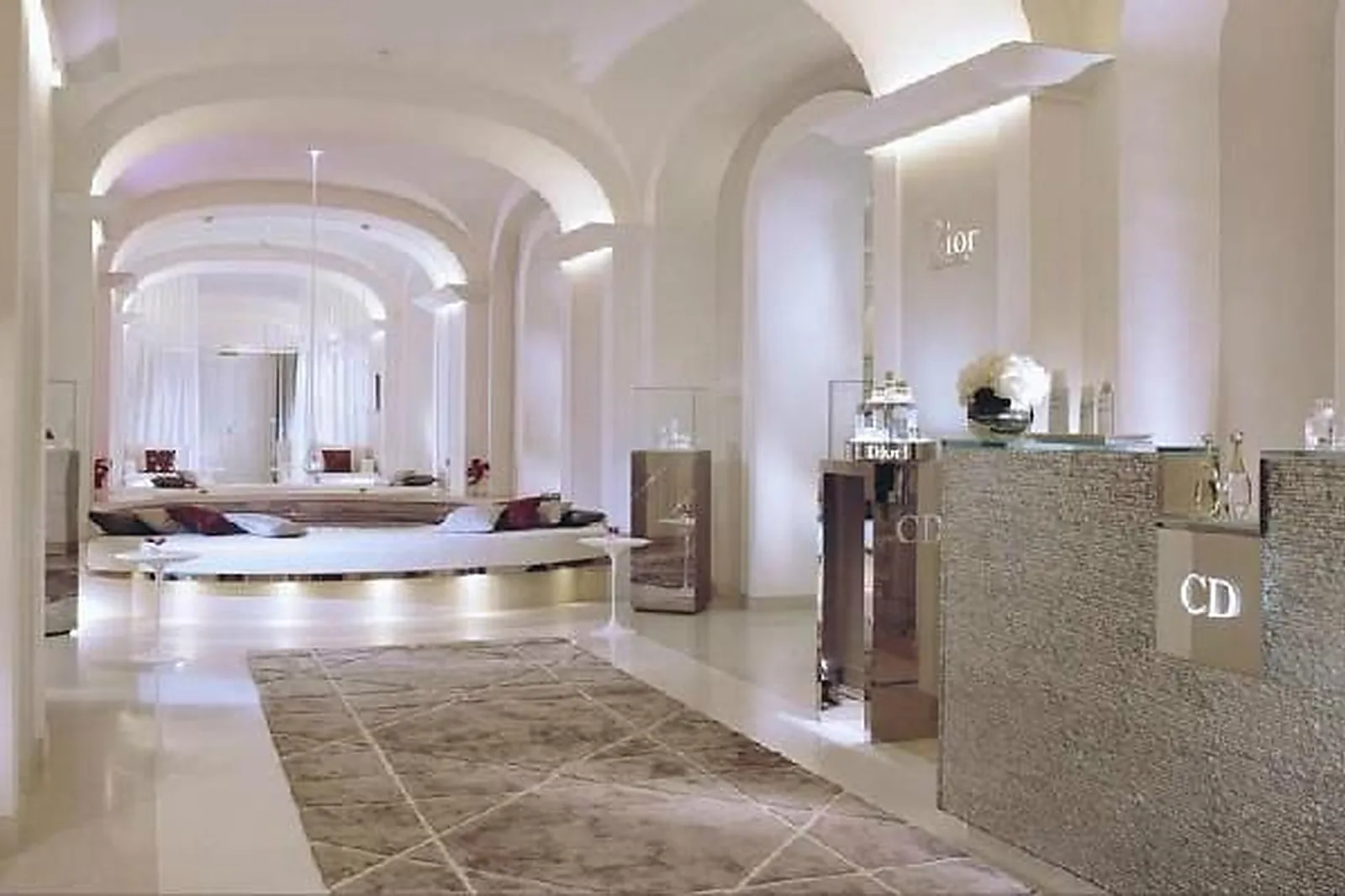 Lieux événementiels, PLAZA ATHÉNÉE PARIS