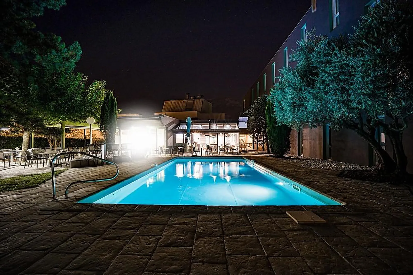 Lieux événementiels, POMO HOTEL ET RESTAURANT