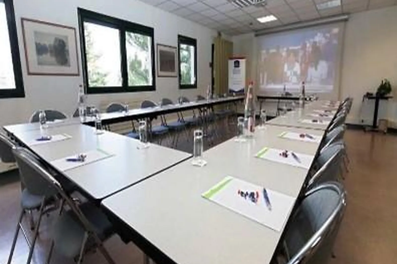 Lieux événementiels, POMO HOTEL ET RESTAURANT