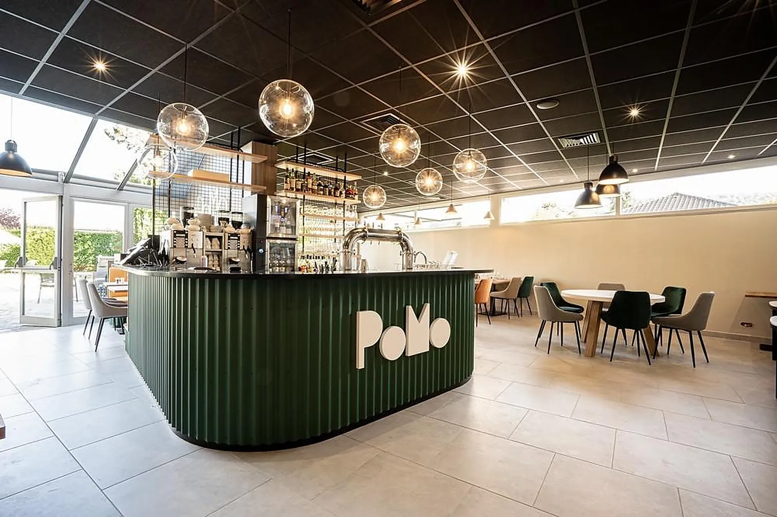 Lieux événementiels, POMO HOTEL ET RESTAURANT