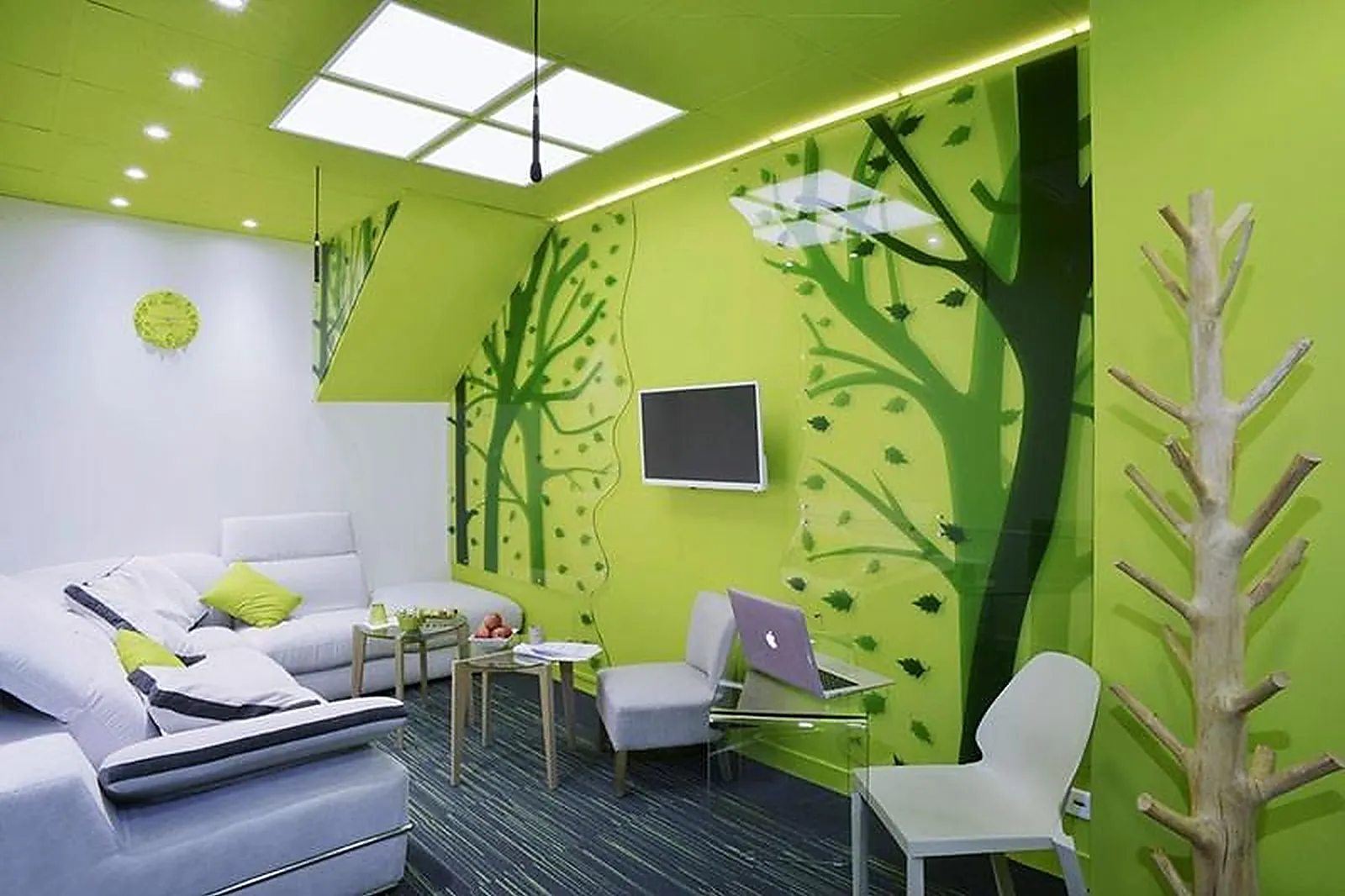 Lieux événementiels, POINT VIRGULE