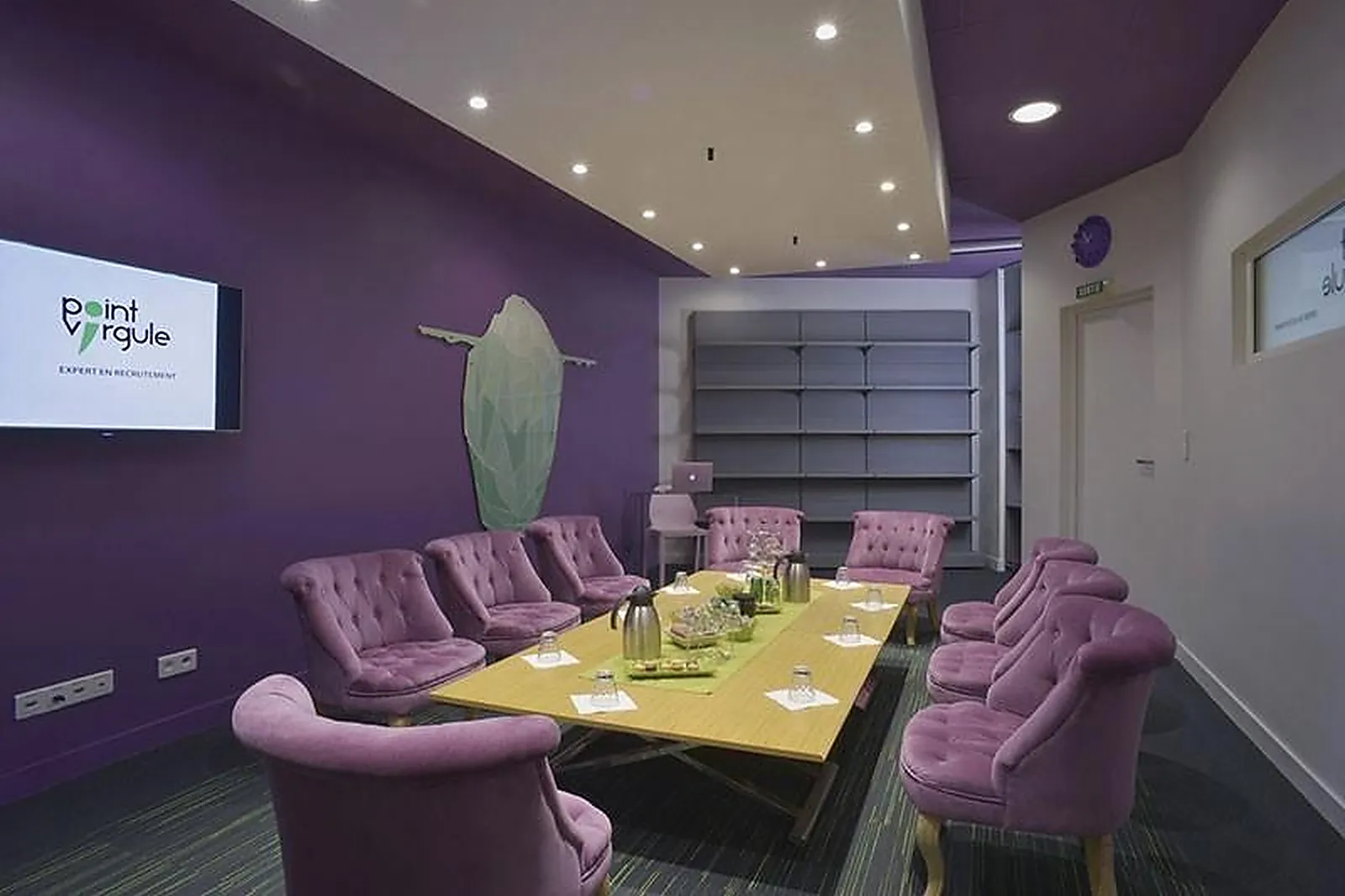 Lieux événementiels, POINT VIRGULE