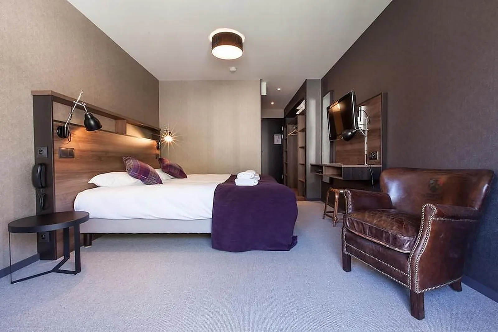 Lieux événementiels, POINTE ISABELLE HÔTEL