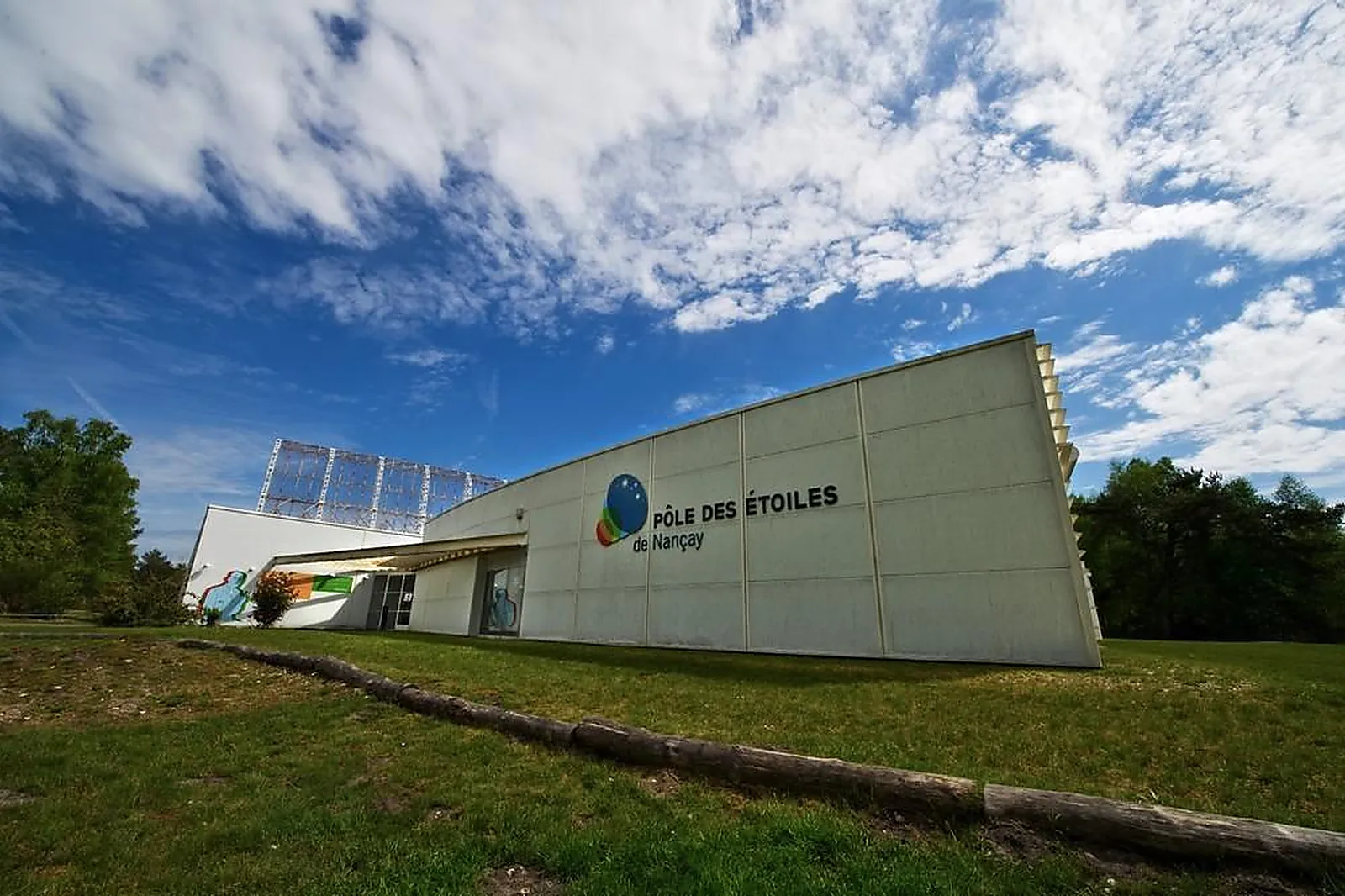 Lieux événementiels, PÔLE DES ETOILES