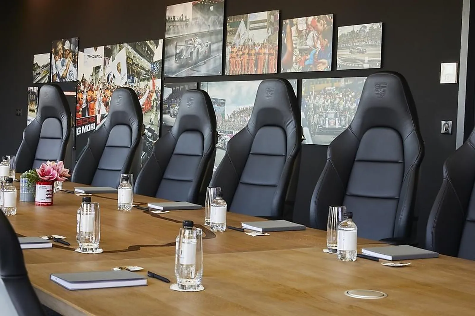 Lieux événementiels, PORSCHE EXPERIENCE CENTER